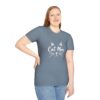 10587753263201918013_2048.jpeg Minimalist Cat Mom T-Shirt - Artistic Line Art Graphic Tee