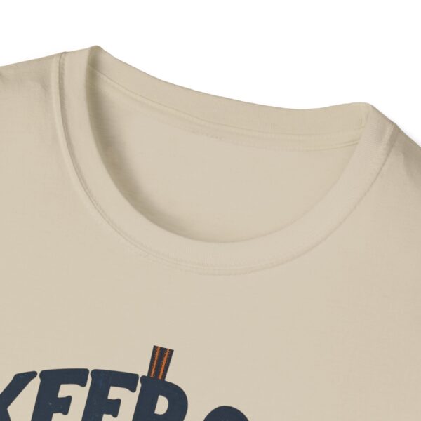 Vintage Look Boxing Gloves Keep On Fighting Patriotic T-Shirt USA Stars Stripes