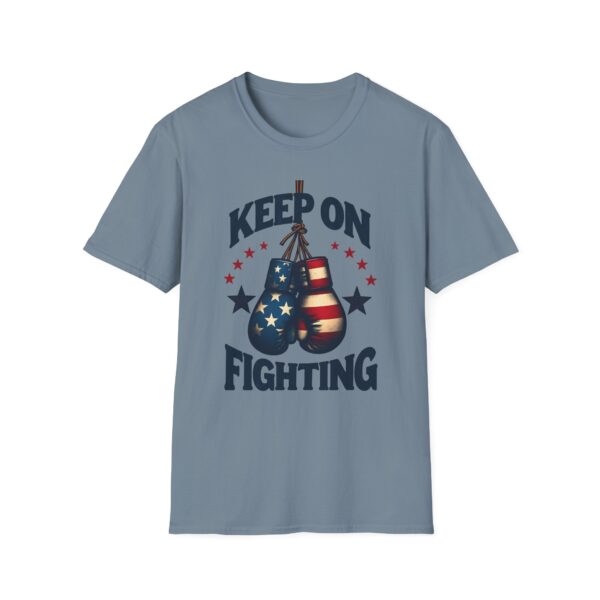 Vintage Look Boxing Gloves Keep On Fighting Patriotic T-Shirt USA Stars Stripes