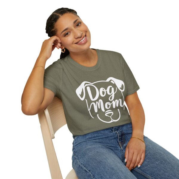 7582899662710867609_2048.jpeg Cute Dog Mom Graphic T-Shirt - Minimalist Pet Lover Apparel