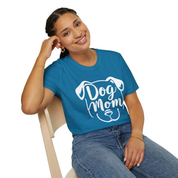 8167385848264816747_2048.jpeg Cute Dog Mom Graphic T-Shirt - Minimalist Pet Lover Apparel