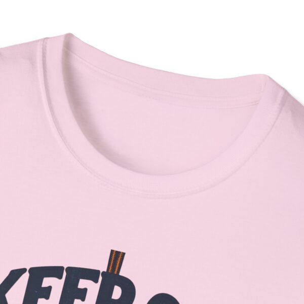 Vintage Look Boxing Gloves Keep On Fighting Patriotic T-Shirt USA Stars Stripes