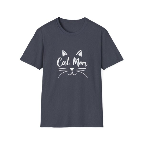 9778904167339035985_2048.jpeg Minimalist Cat Mom T-Shirt - Artistic Line Art Graphic Tee
